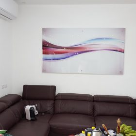 הדפסה על זכוכית מופשטת לסלון
