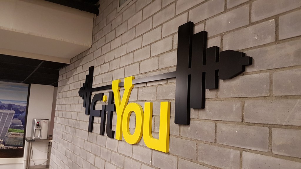 אותיות בולטות FITYOU