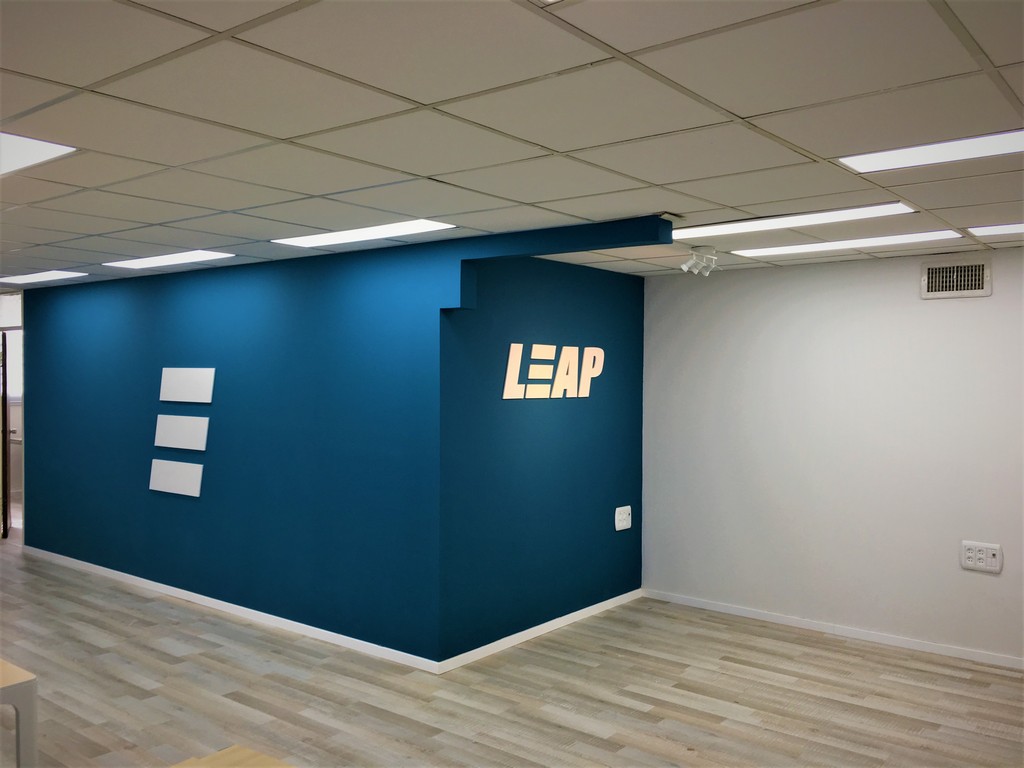 אותיות בולטות LEAP