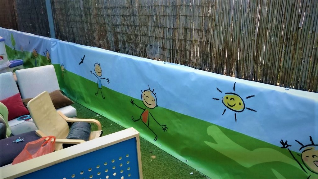 הדפסה על שמשונית גן ילדים