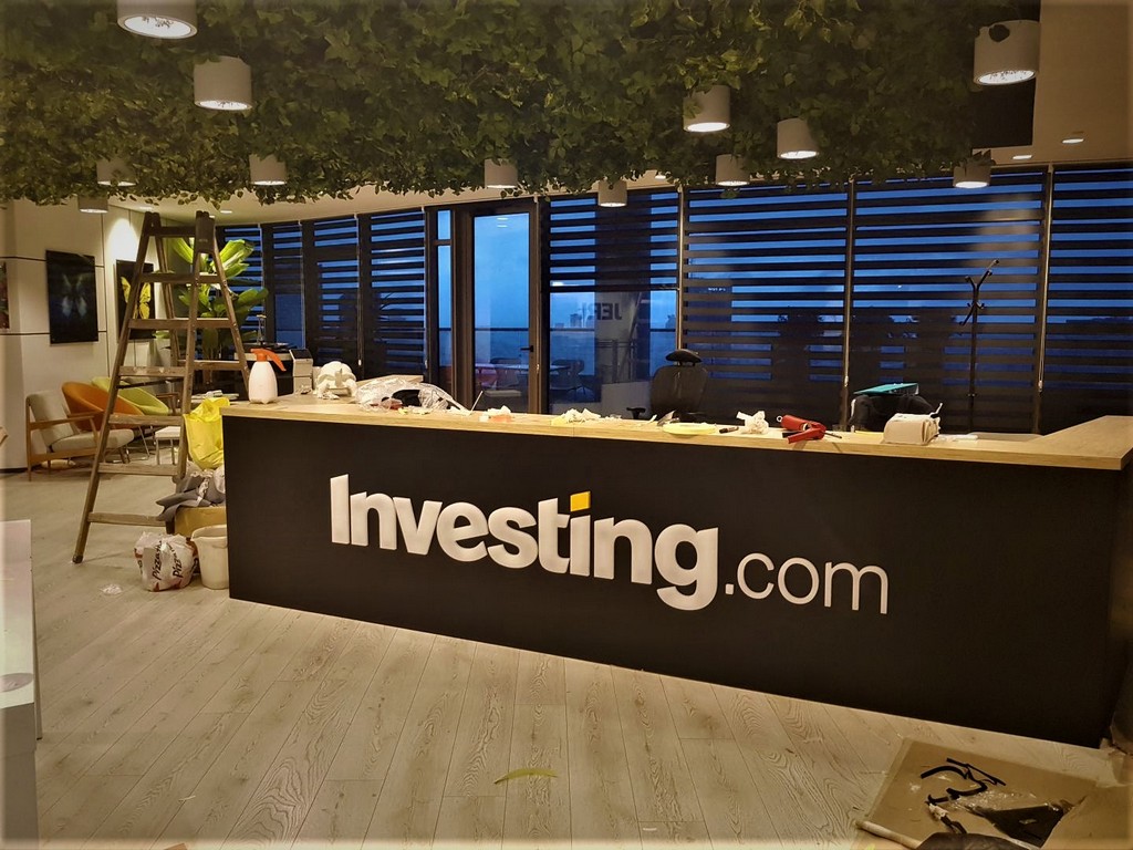 INVESTING.COM