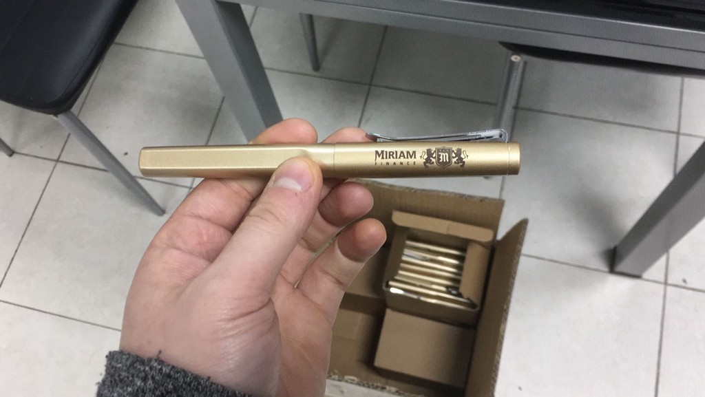 הדפסה על עטים