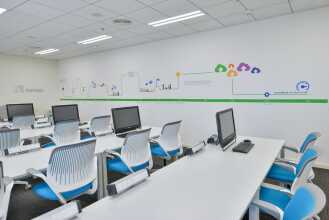 מדבקת קיר ציר זמן NETAPP